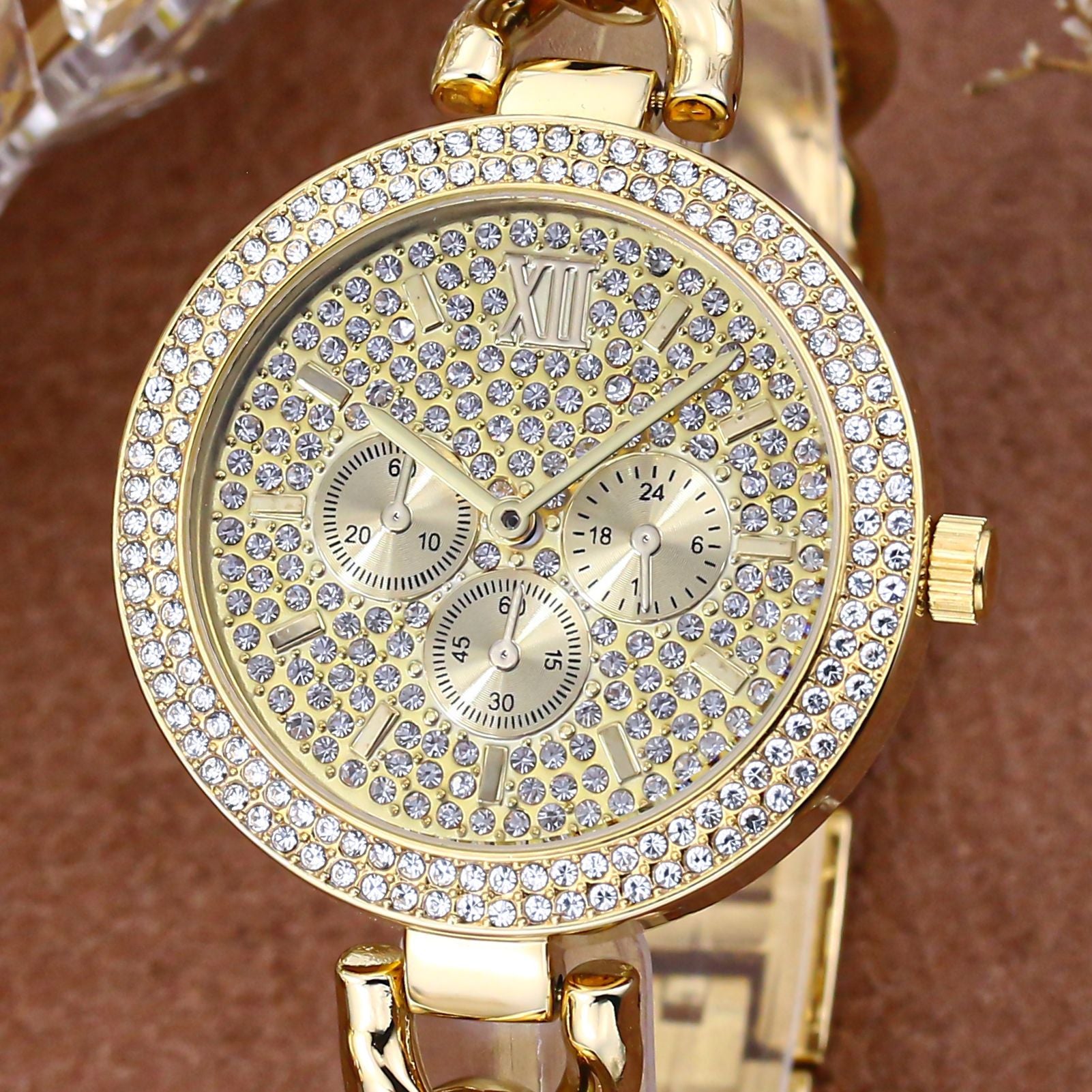 Trendy Diamond Hip Hop Cuban Chain Quartz Watch - MAXXLIFE ONLINE STORE